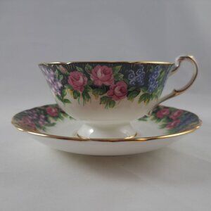 Paragon English Gardens Teacup & Saucer Floral Pattern Gold Trim Bone China